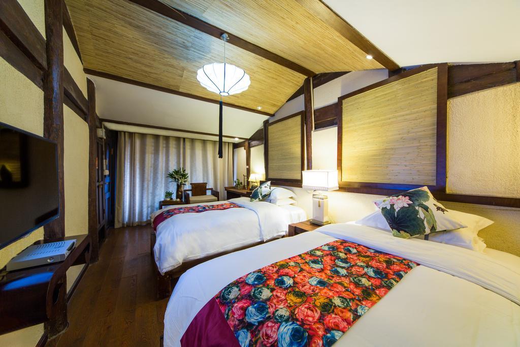Lijiang Yuntian Palace Hotel Exterior foto