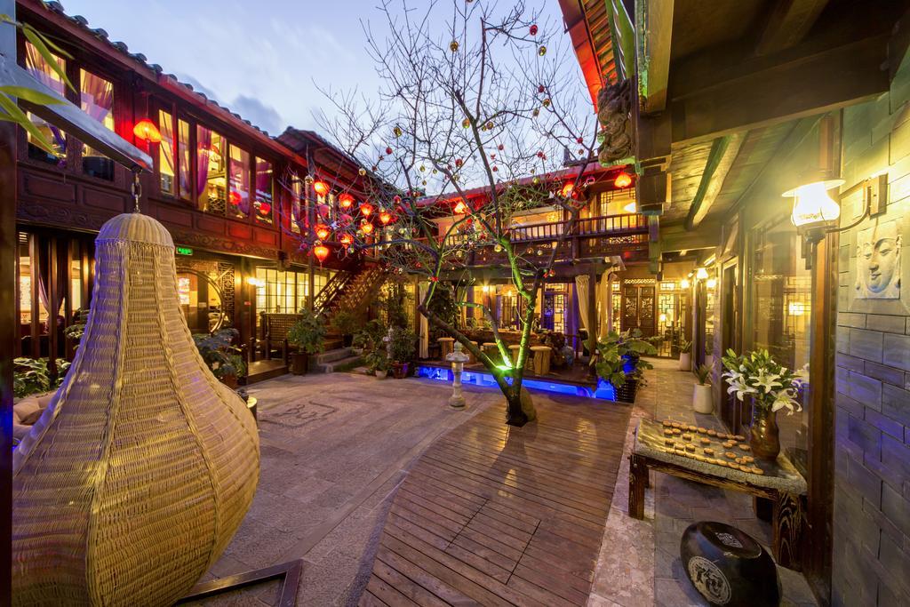 Lijiang Yuntian Palace Hotel Exterior foto